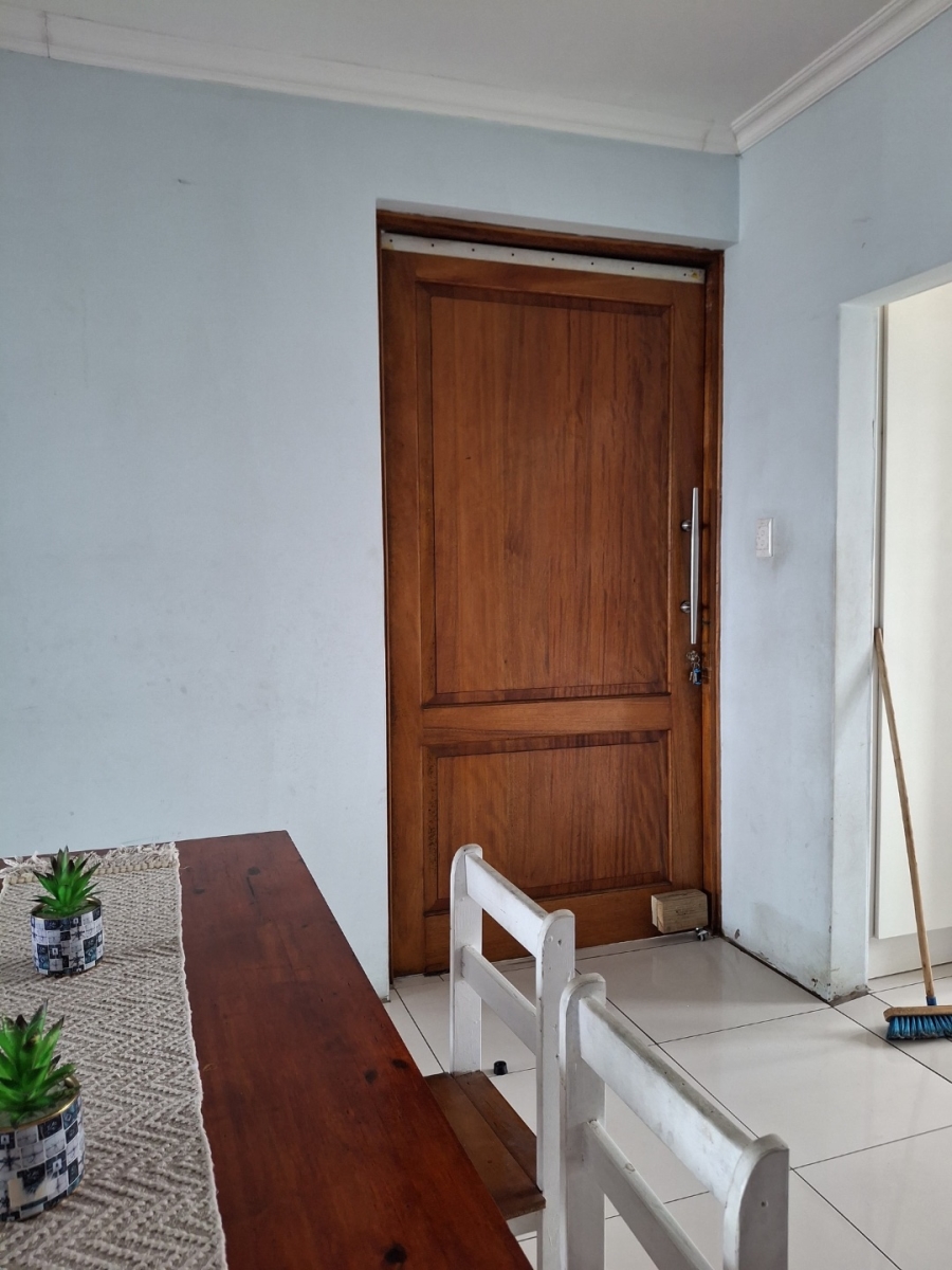 2 Bedroom Property for Sale in Quigney Eastern Cape